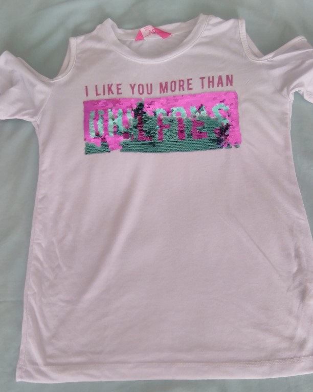 I like you more than selfies/unicorns reversible sequin top age9-10